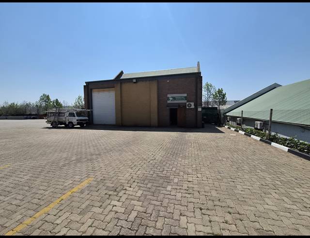 7,988M² WAREHOUSE TO LET IN RANDJESPARK